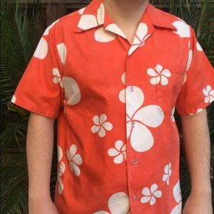 Vintage 60s mens Hawaiian shirt